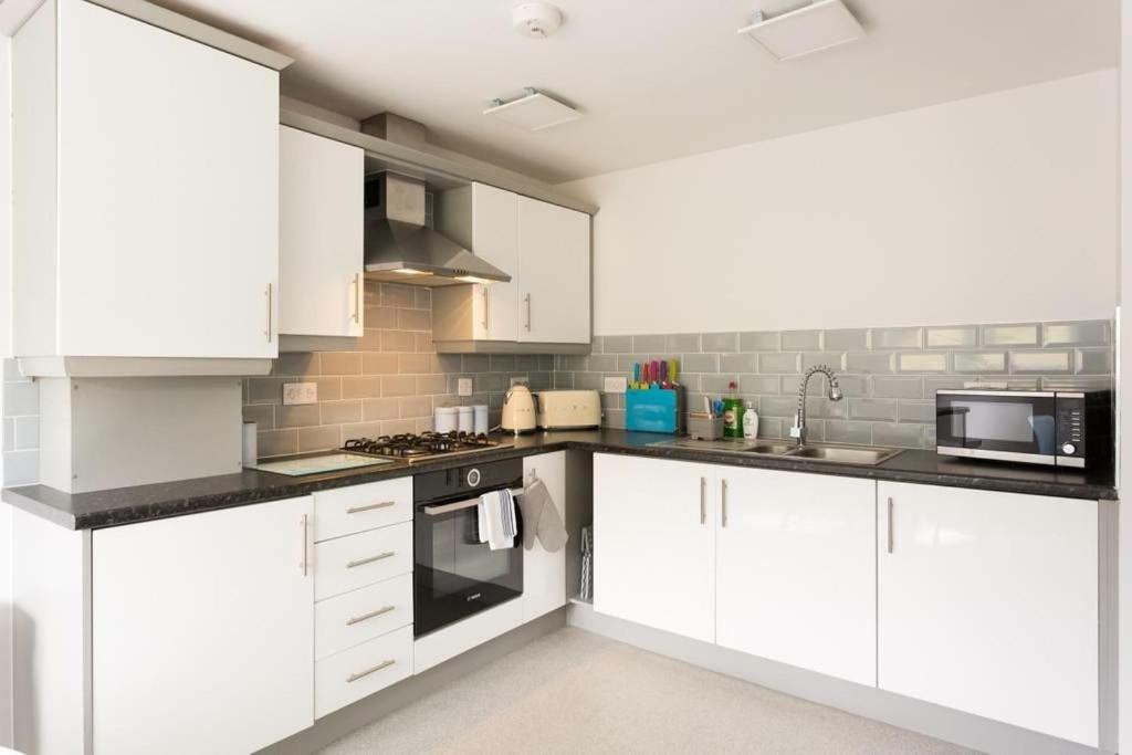 The Beeches 3 - Serviced Apartment เชฟฟิลด์ ภายนอก รูปภาพ